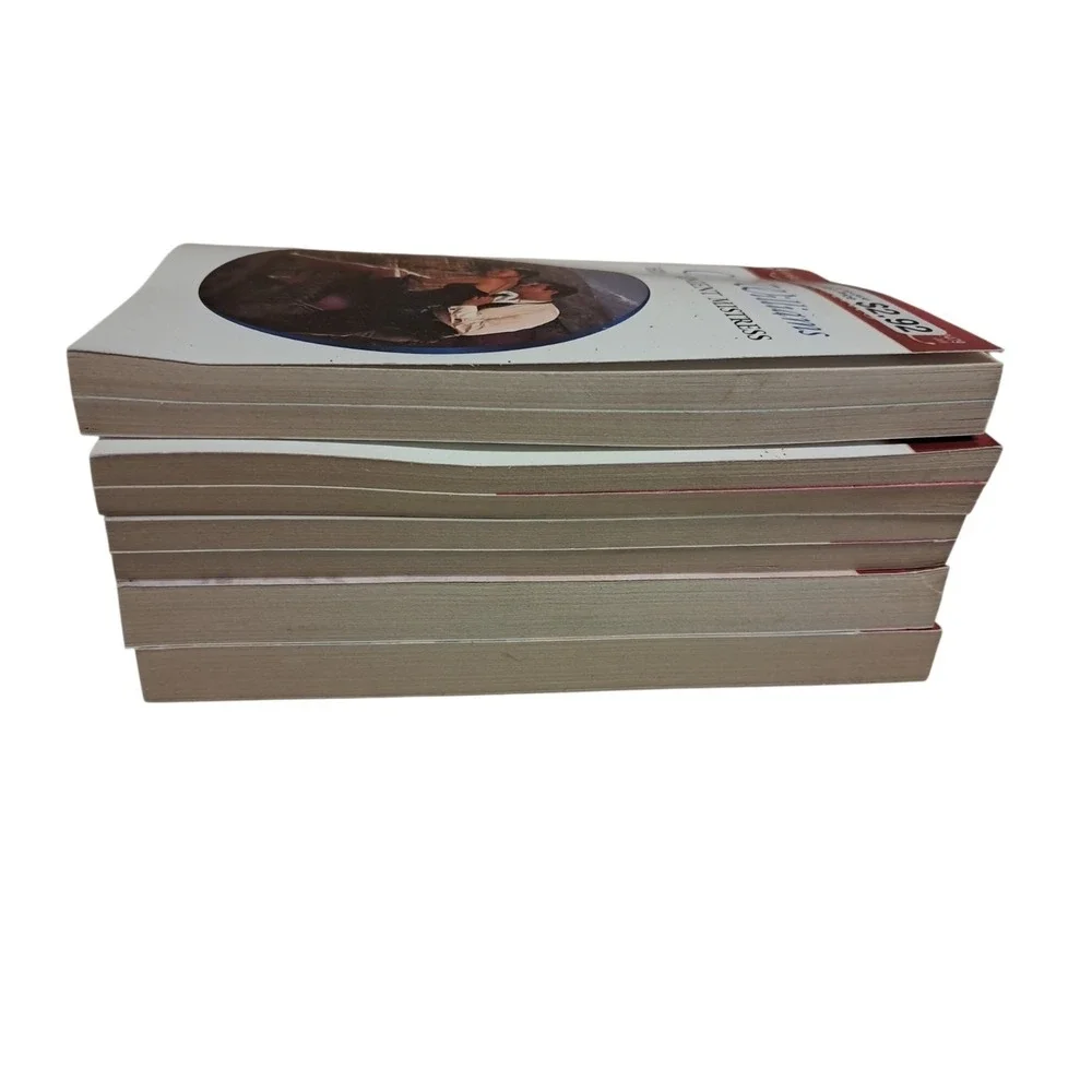 harlequin presents lot Of 5‎